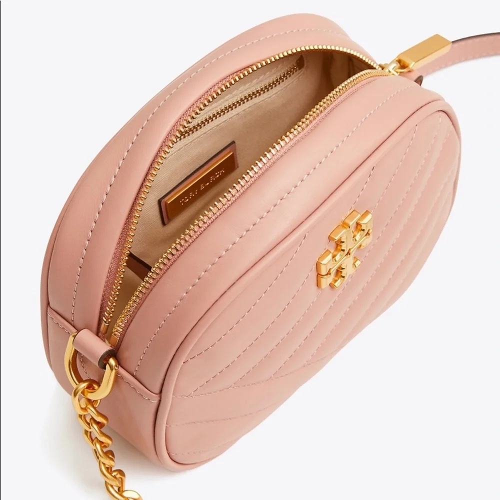 Tory Burch KIRA CHEVRON SMALL CAMERA BAG